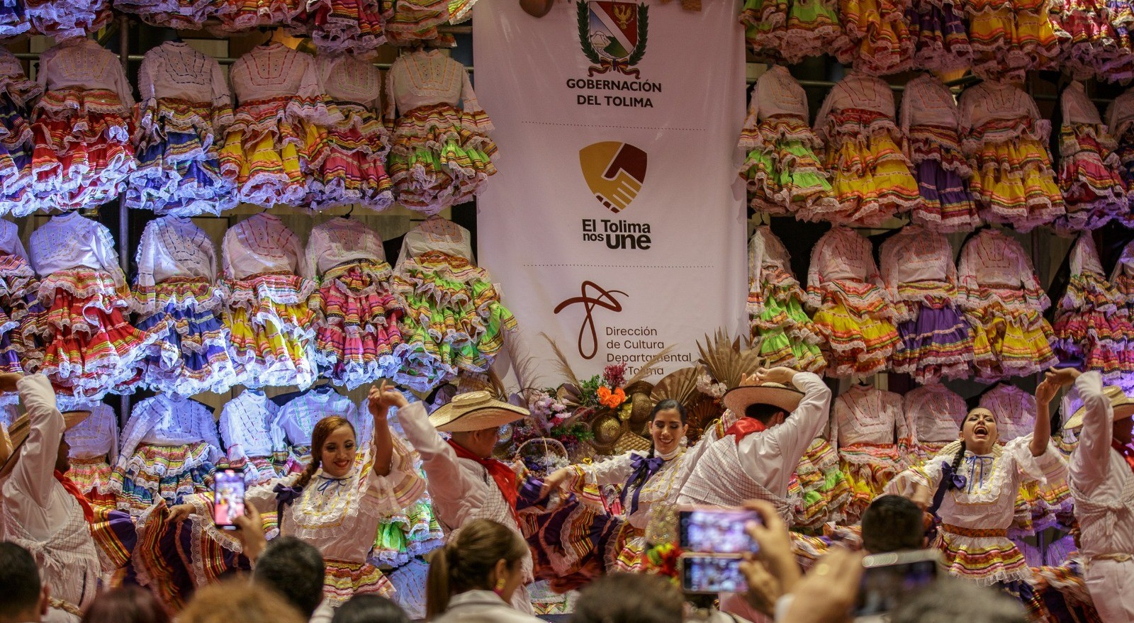 Nueva dotación de trajes típicos será entregada a municipios del Tolima