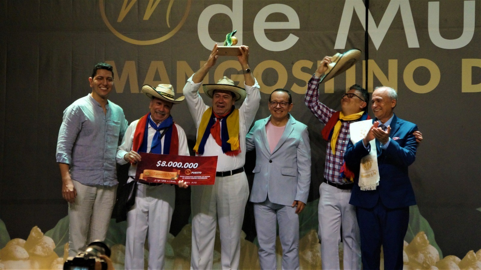 Dueto tolimense ganador del ‘Mangostino de Oro’ en Mariquita