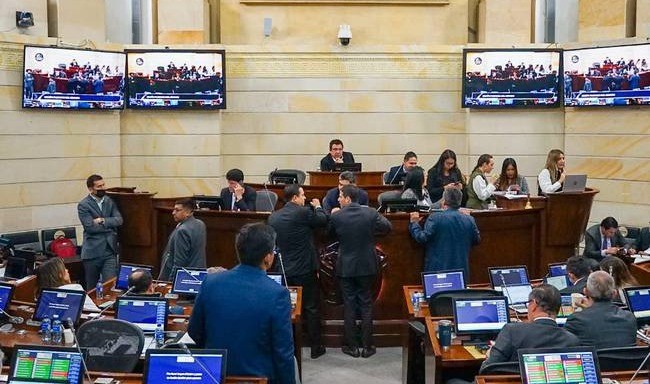 El chantaje como arma religiosa contra el Estado laico