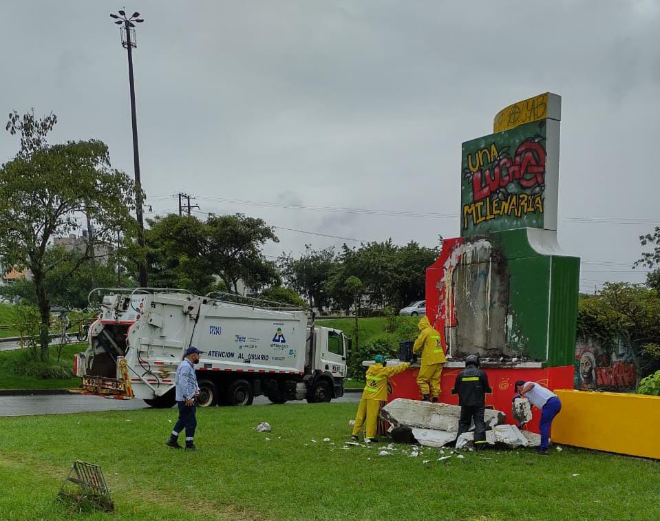 El funcionario de la Alcaldía de Ibagué que va de tumbo en tumbo