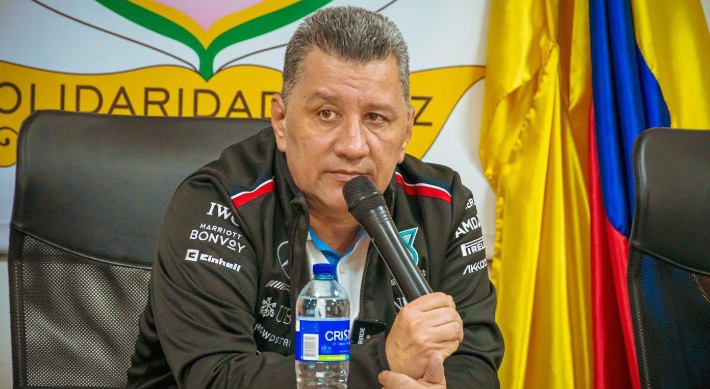 "El país está retrocediendo 30 años": gobernador Orozco