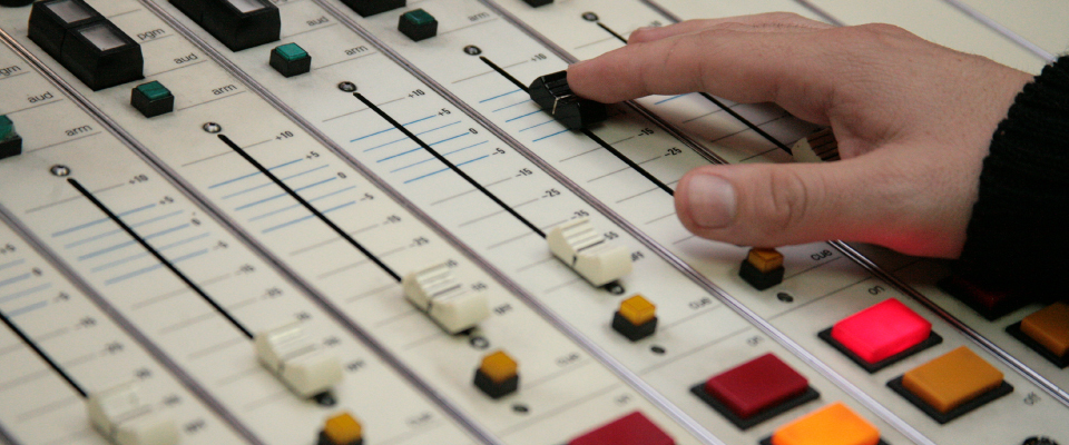 ¿Le gustaría crear una emisora comunitaria? Estos son los requisitos de MinTic para poder hacerlo