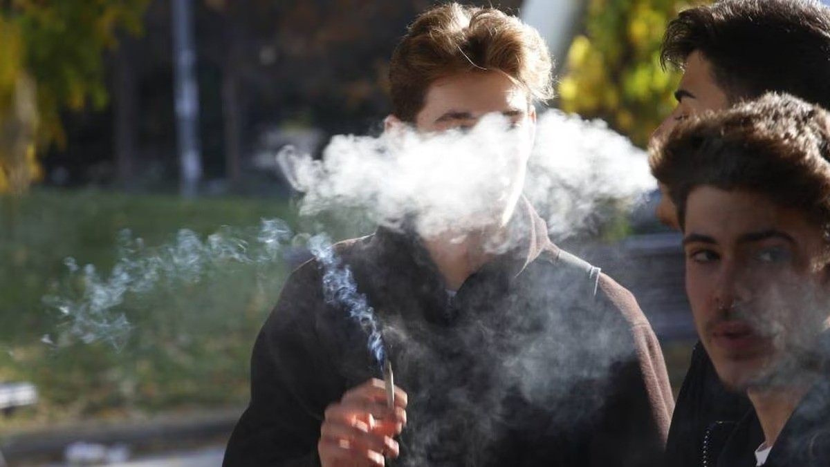 En Colombia se empieza a fumar desde los 15 años