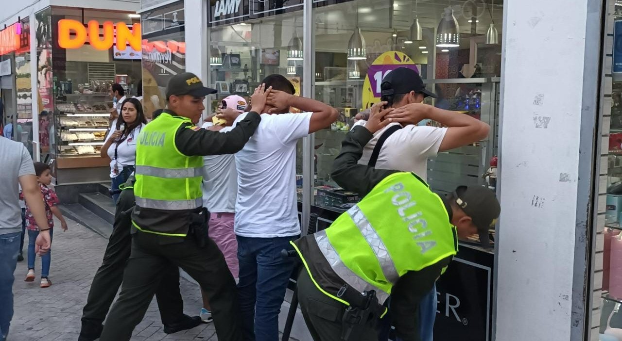 En Ibagué 1.100 policías brindarán seguridad en las compras navideñas