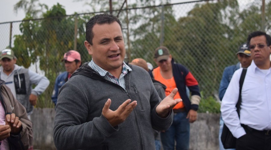 En la cuerda floja alcalde de Casabianca