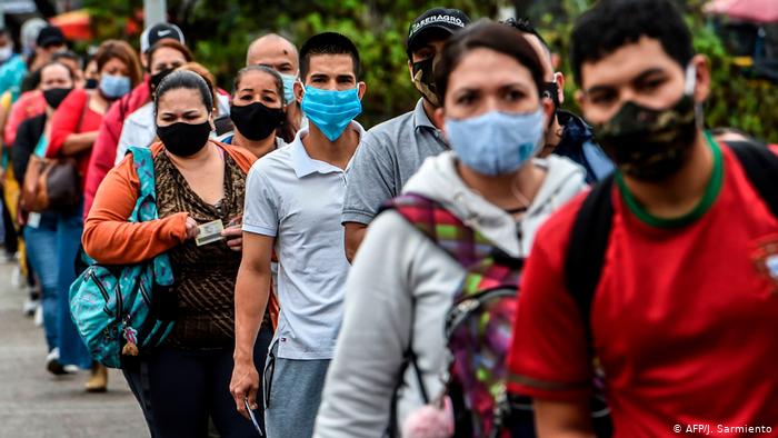 En marzo del otro año estaría controlada la pandemia
