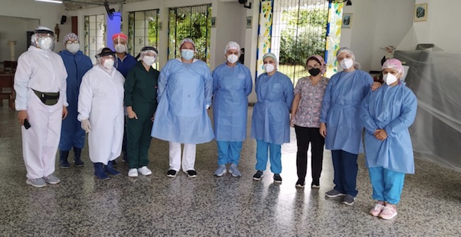 Promover SAS vacunó a 90 adultos del Jardín de los abuelos