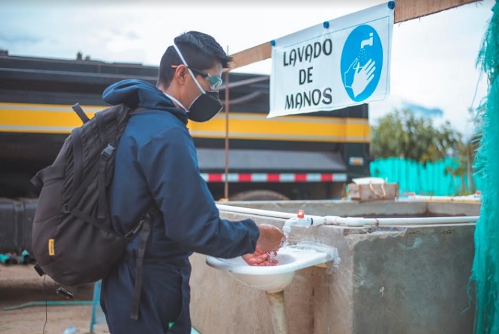 Verifican cumplimiento de los protocolos de bioseguridad en obras públicas