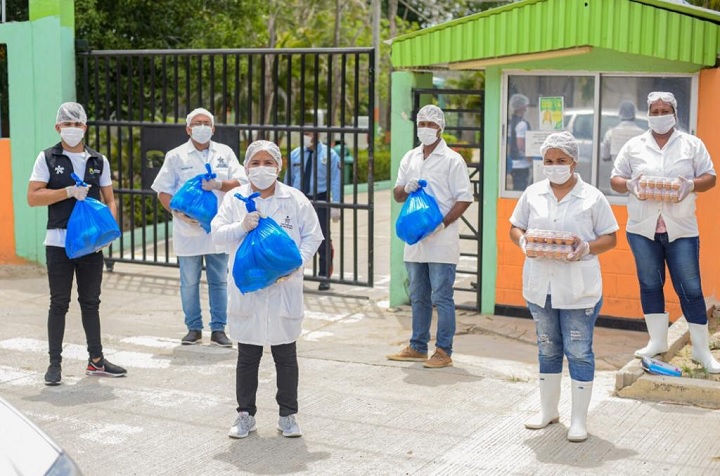 Más de 3 mil kilos de alimentos entregará el Sena a familias de aprendices
