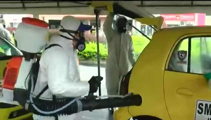 Más de 300 taxis fueron desinfectados en Ibagué