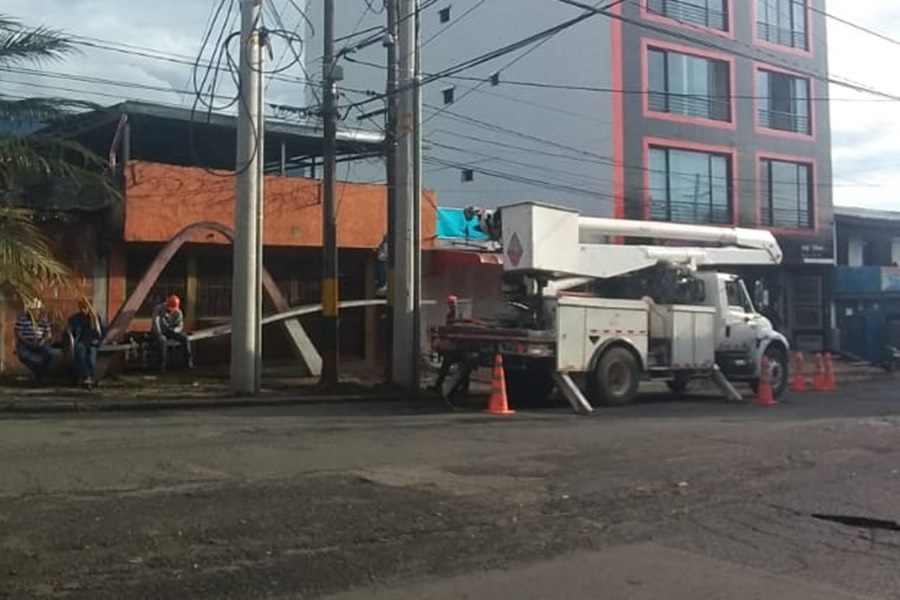 Trabajador de la empresa Celsia fue alcanzado por un cable de alta tensión