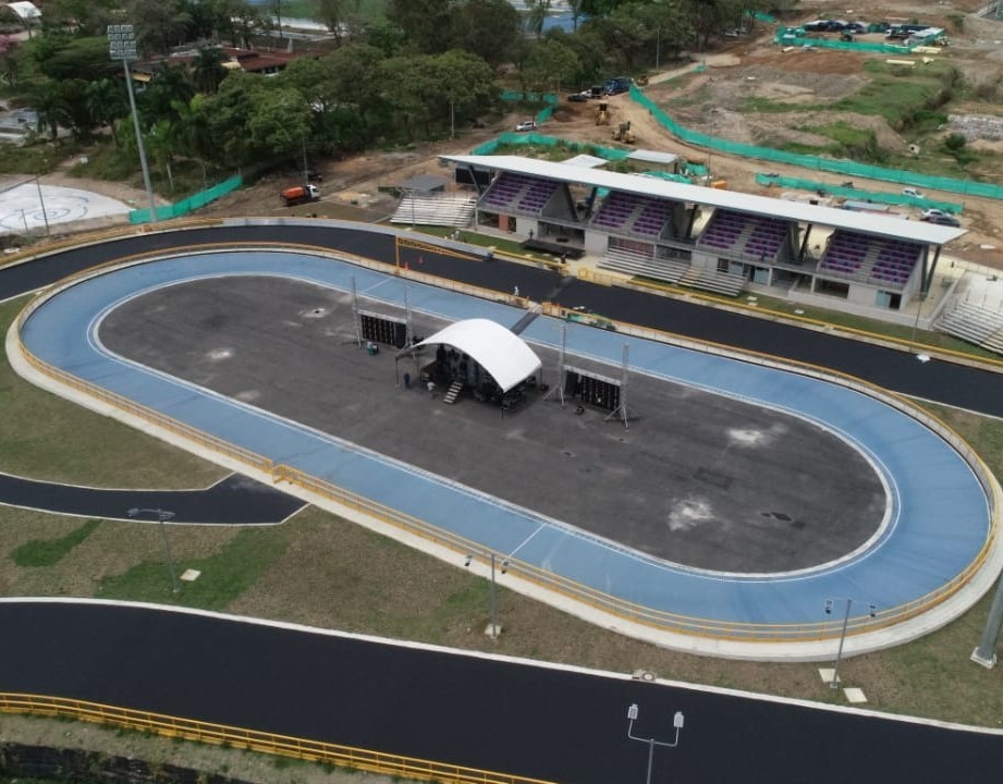Deportistas ya cuentan con patinódromo, uno de los escenarios del Parque Deportivo de Ibagué