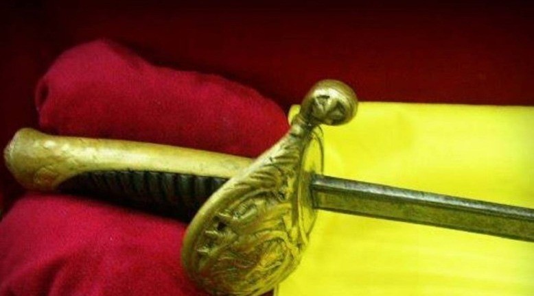 La espada de Bolívar, un símbolo de paz y reconciliación