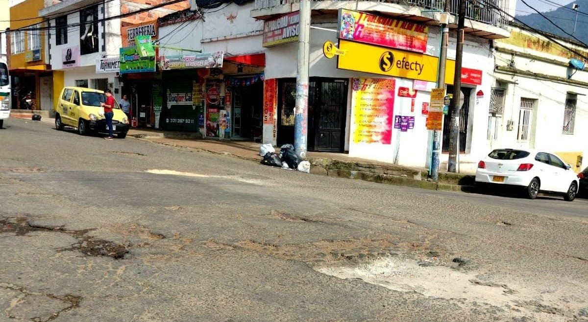 Este viernes cerrada la carrera Sexta por obras de reparcheo