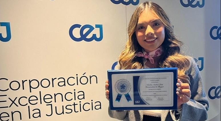 Estudiante de Derecho de la Universidad de Ibagué fue reconocida como la mejor del país