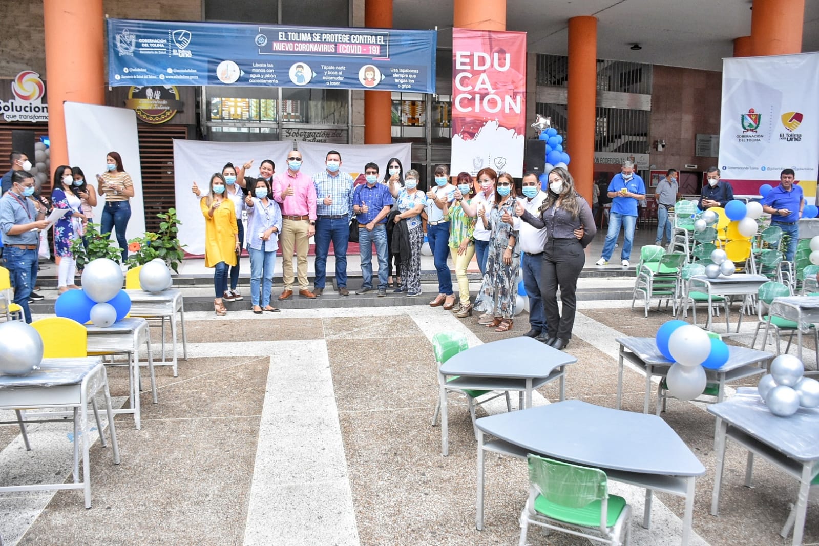 Estudiantes del Tolima reciben dotación escolar