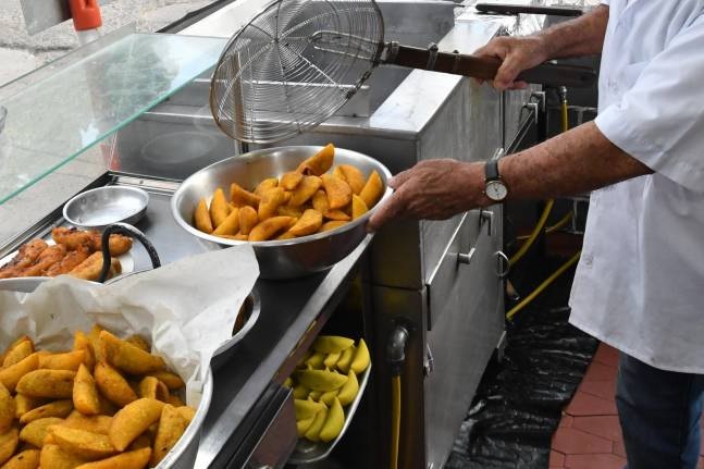 30 expositores en la segunda feria de la empanada de Ibagué