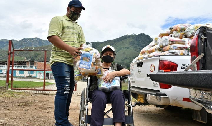 2.598 kits nutricionales entrega la Gobernación del Tolima en Planadas