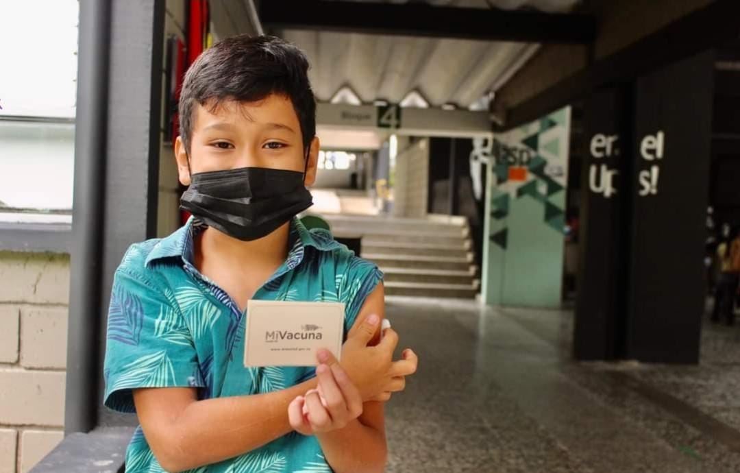 Exigirán carné de vacunación con esquema completo a menores desde los 12 años