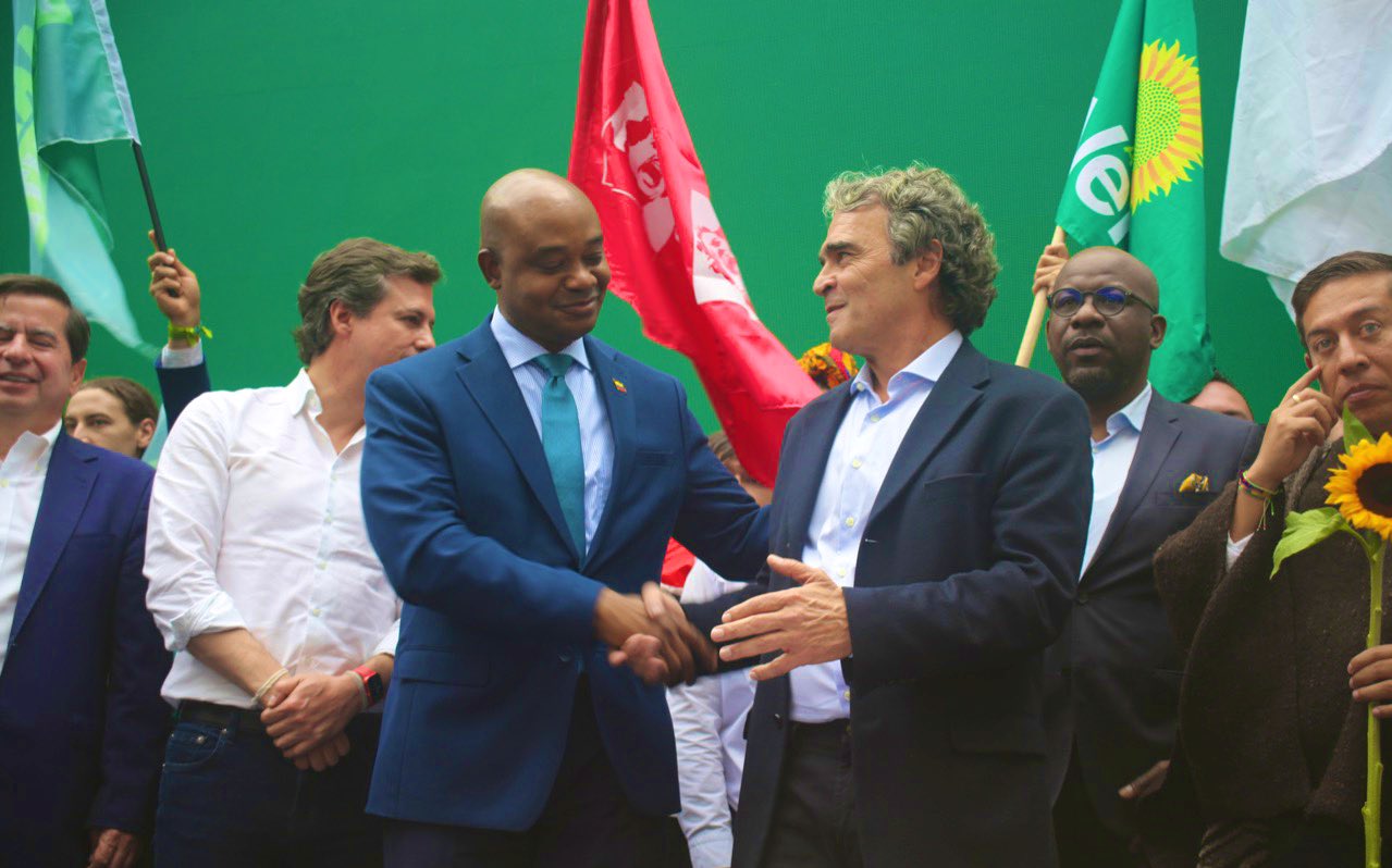 Fajardo: "a Petro hay que ganarle, pero sin reelegir al uribismo"