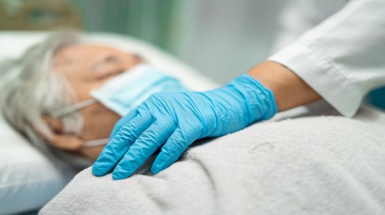 Preocupante aumento de adultos mayores muertos por covid en el Tolima