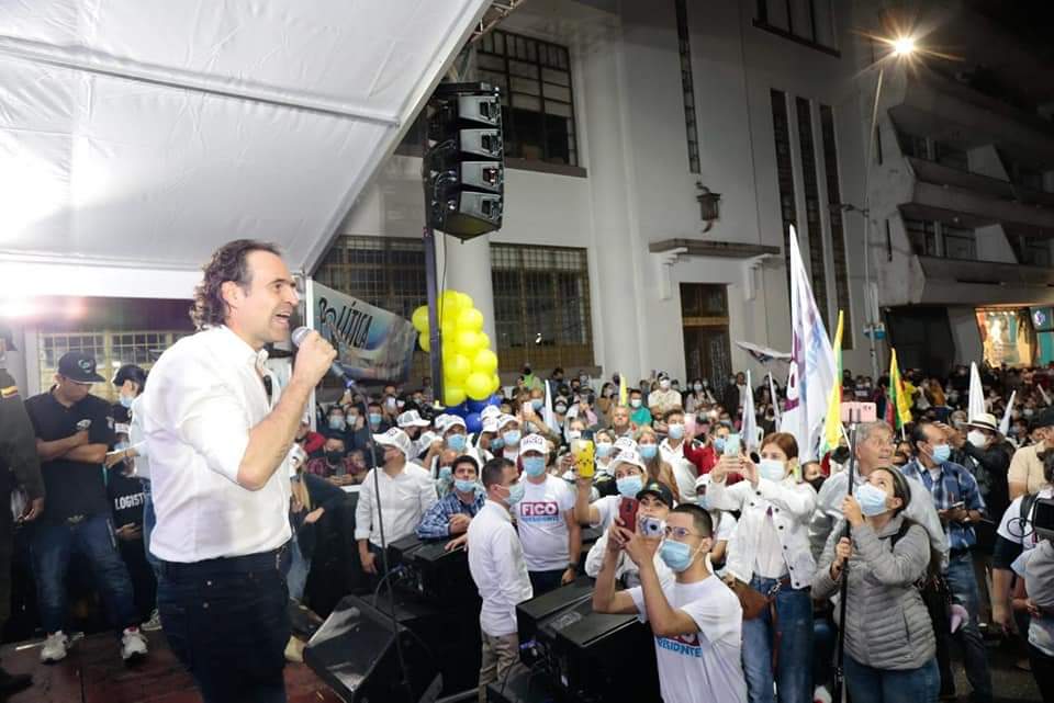 Hablan contratistas de la Alcaldía de Ibagué que participaron en el acto político de ‘Fico’.