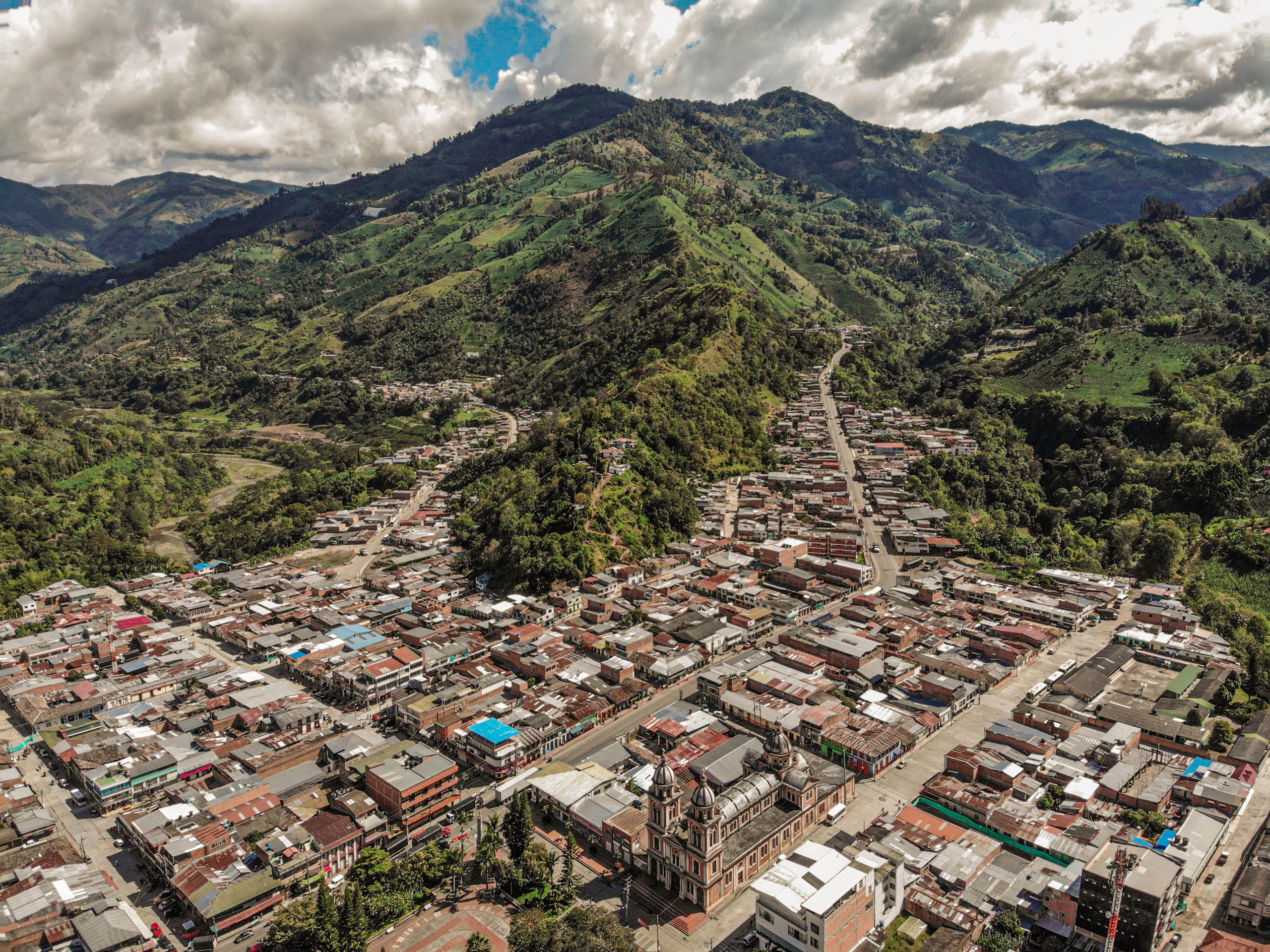 Gas domiciliario para 13 veredas de Cajamarca