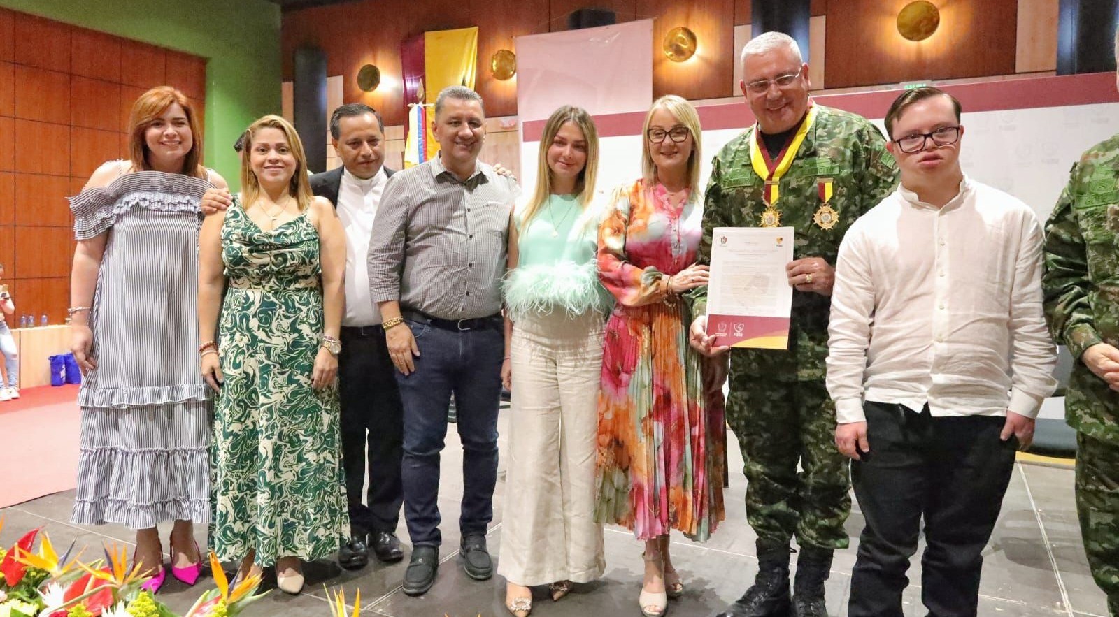 General Helder Fernán Giraldo, fue condecorado con la Orden Cacique Calarcá