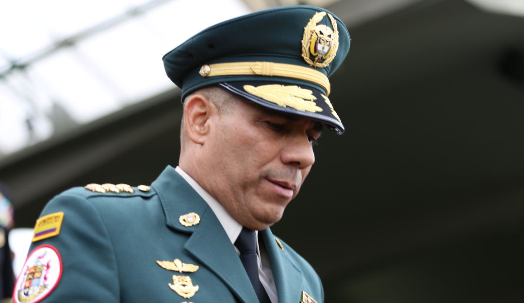 Lluvia de críticas contra Comandante del Ejército