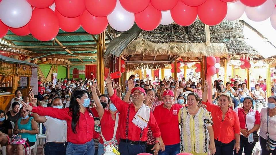 Gentil Gómez, sigue recibiendo apoyos hasta de conservadores