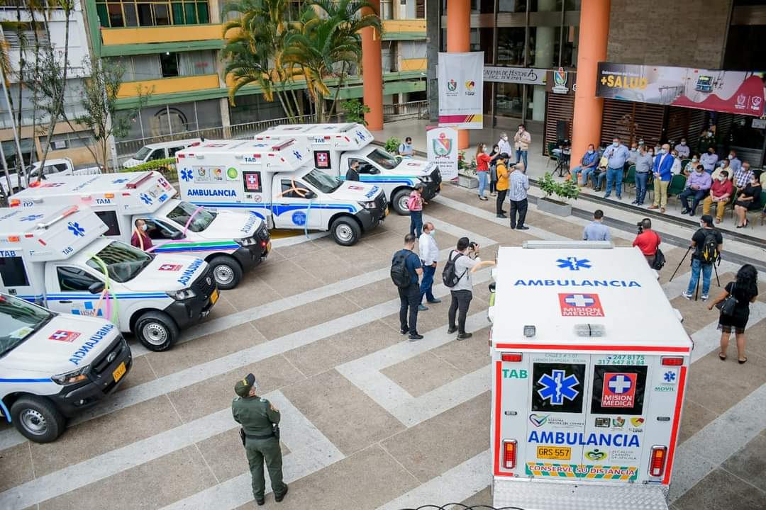 Gobernación del Tolima entregó 9 ambulancias más