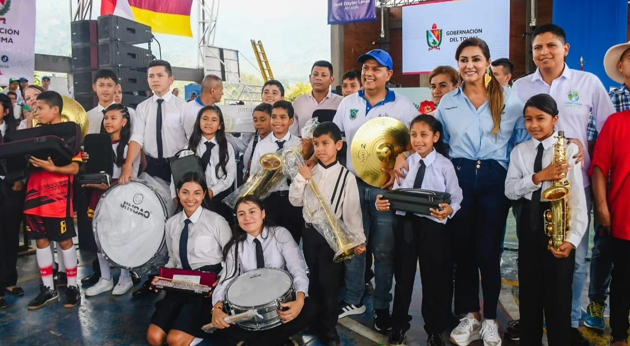 Gobernadora Matiz destacó inversión de más de $2.000 millones a San Antonio