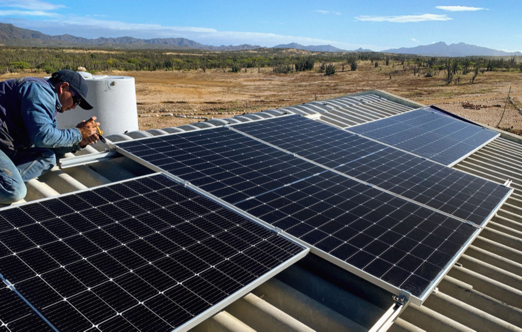 Gobierno Nacional instalará 1.618 paneles solares en Nazareth, La Guajira