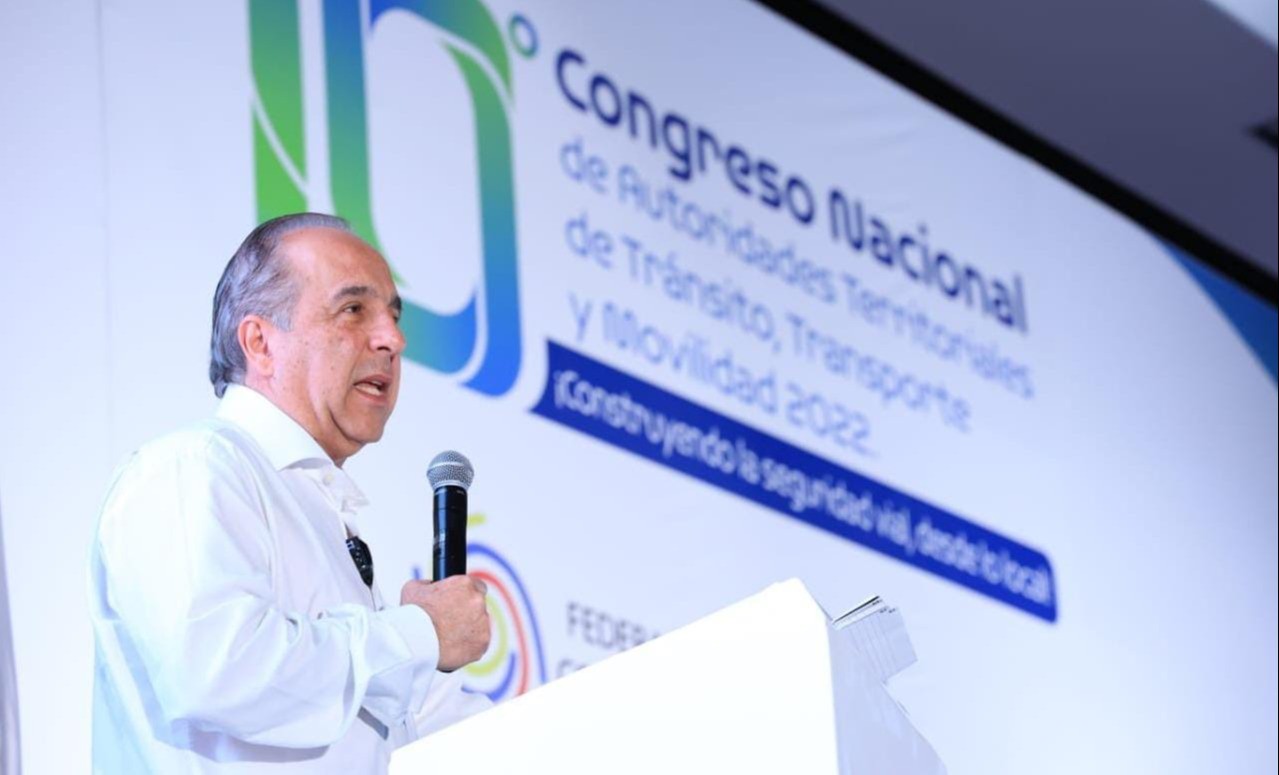 "Van a bajar las tarifas del SOAT": ministro de Transporte