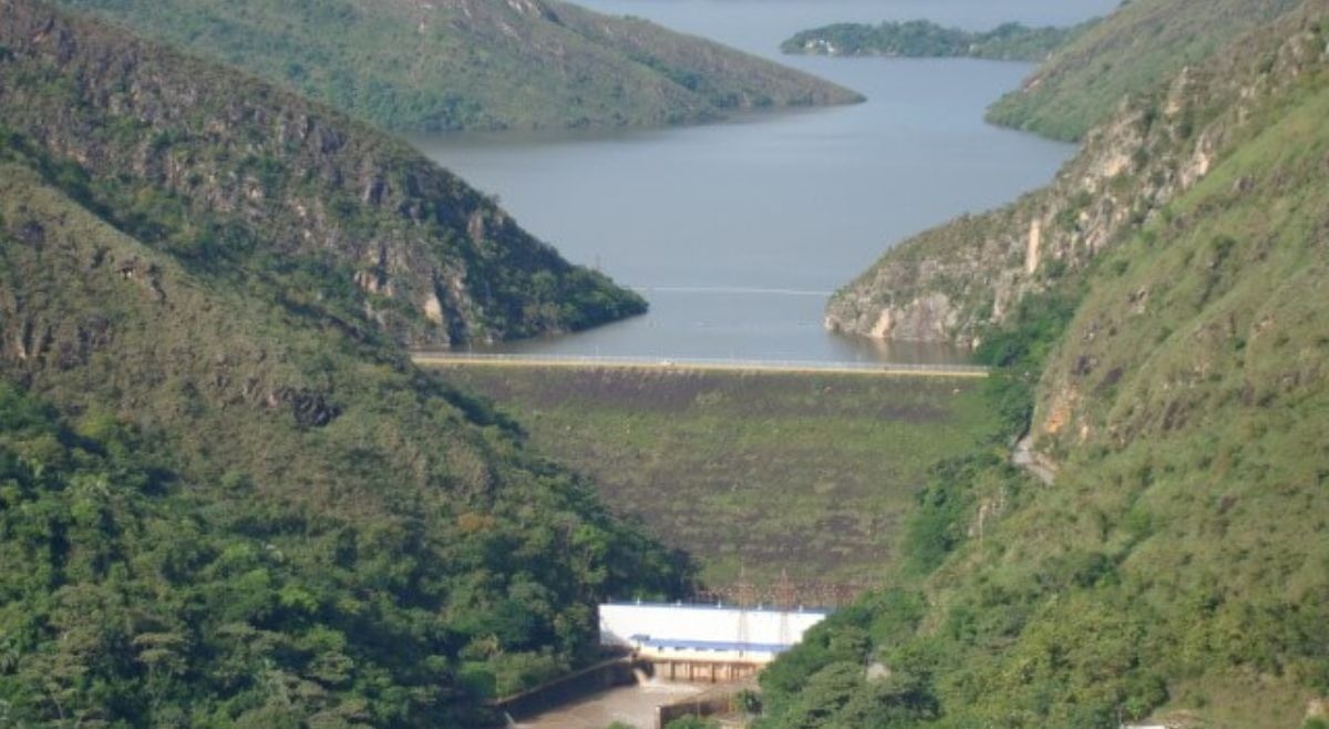 Se cierran las compuertas de la represa de Hidroprado