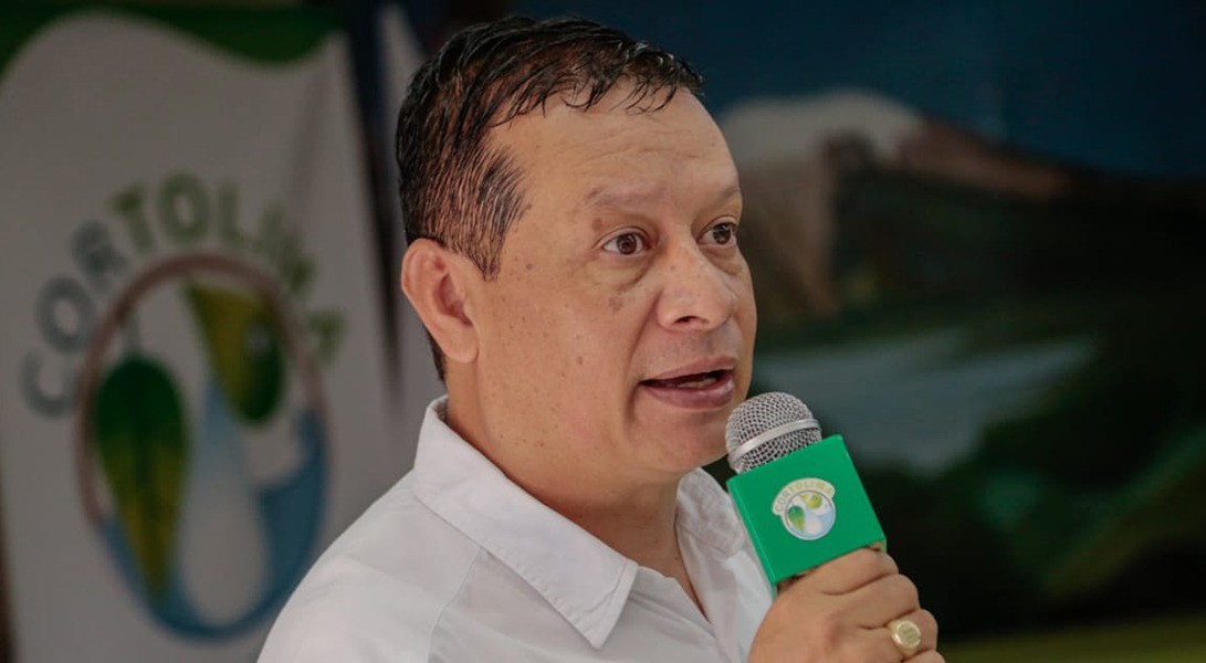 Juez ordenó cumplir la orden de captura en contra de Hugo Arce, alcalde de Chaparral