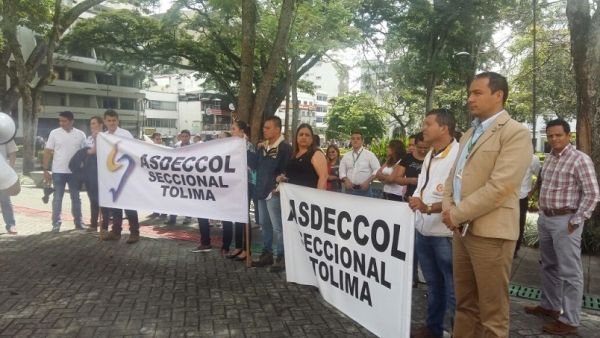 Funcionaros protestaron contra proyecto que busca eliminar las contralorías territoriales