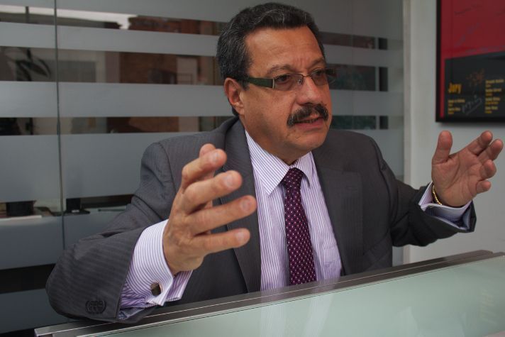 Exaltación a Carlos Lozano en Ibagué