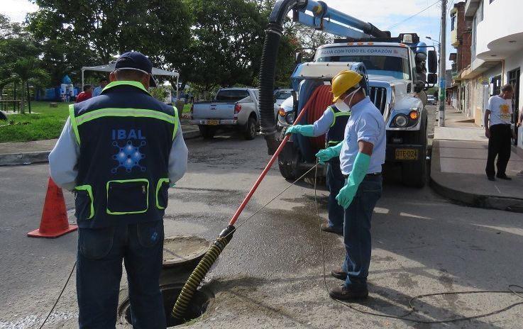 Más de 135 toneladas de basura han sido retiradas de las alcantarillas en Ibagué
