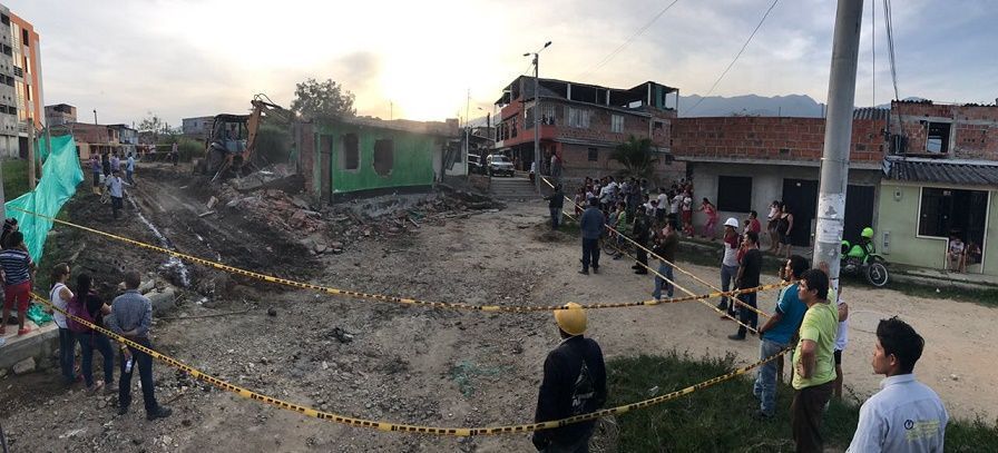 Demuelen propiedad que estaba construida sobre espacio público