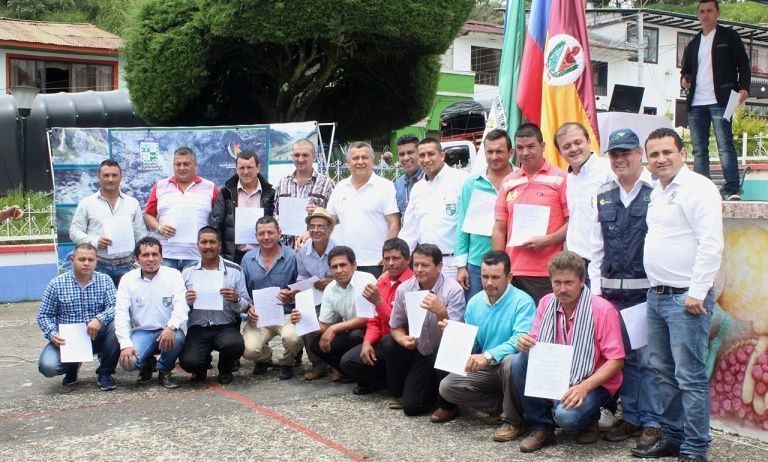 Aguacateros de Casabianca recibieron certificado para exportación en fresco