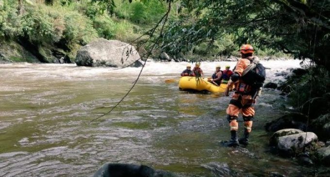 Hallan cuerpo sin vida de ocupante de la aeronave caída en el río Magdalena