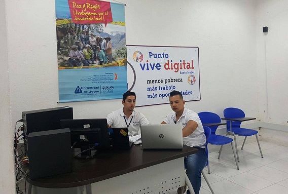 Estudiantes tolimenses ganan concurso nacional de robótica