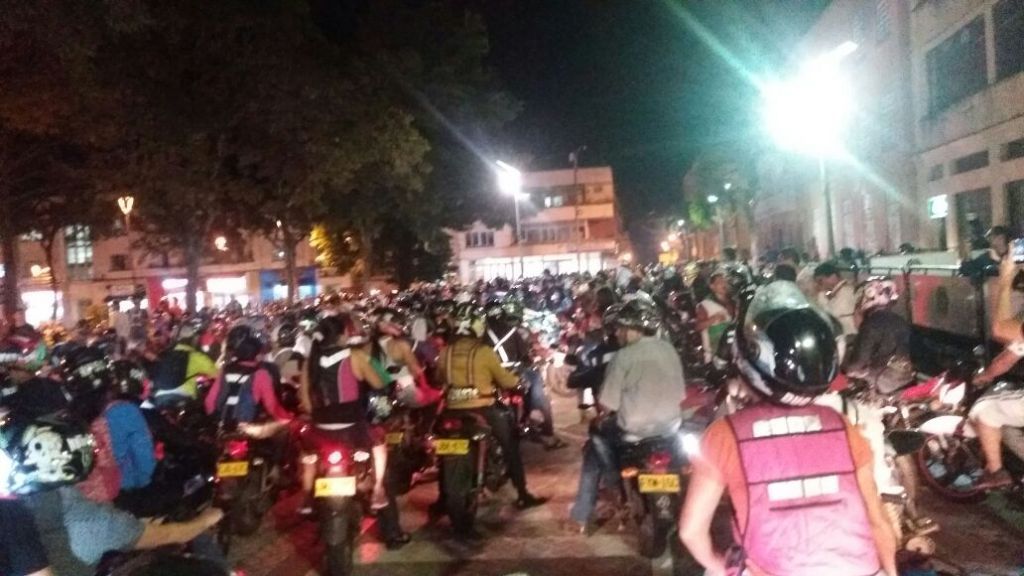 Motociclistas de Ibagué realizaron manifestación pacífica en contra de la prohibición del parrillero