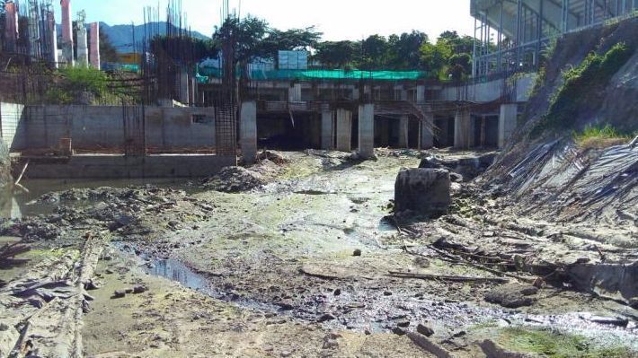 Drenado el 98% del agua de la Unidad Deportiva de la 42