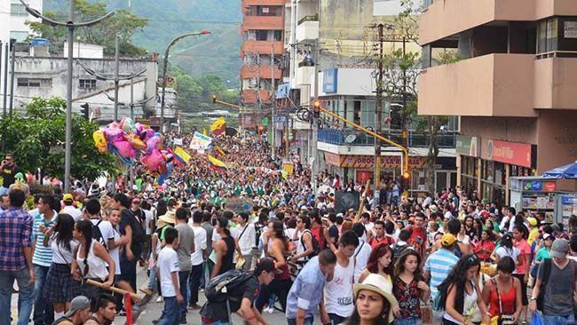Hoy, todos a la gran Marcha Carnaval, que se extiende a nivel nacional e internacional
