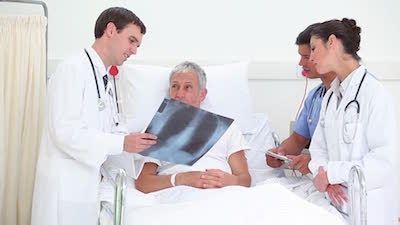 Bajó el número de hospitales con riesgo financiero