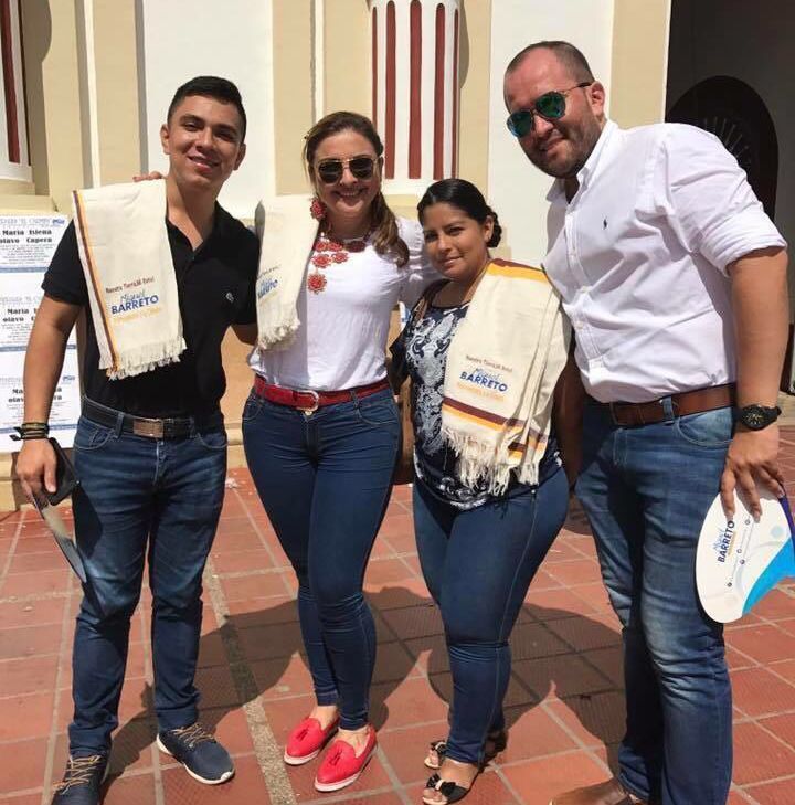 Secretaria de Salud en campaña con Miguel Barreto