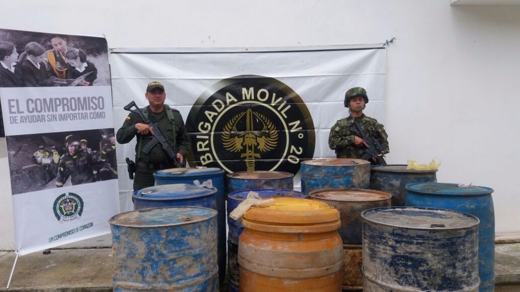 Ejército realizó gigantesca incautación de combustible en el sur del Tolima