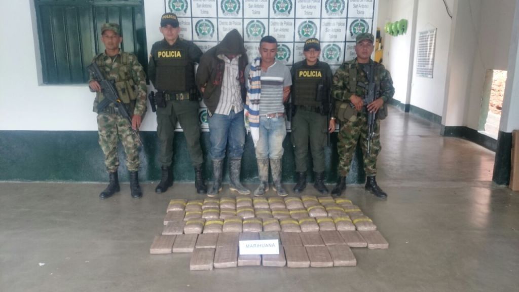 Falsos vendedores de arepas cargaban 100 mil dosis de marihuana en canastos